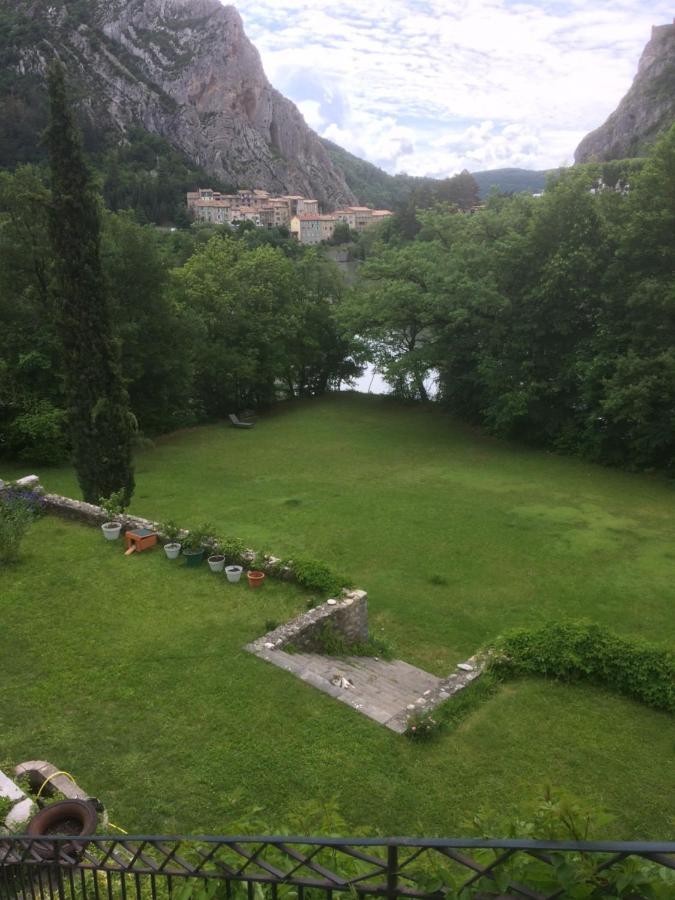 Chateau De La Cazette Систерон Екстериор снимка